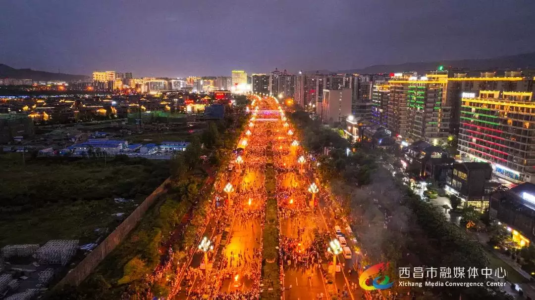 视觉盛宴：2024年凉山彝族火把节精彩画面回顾！插图26