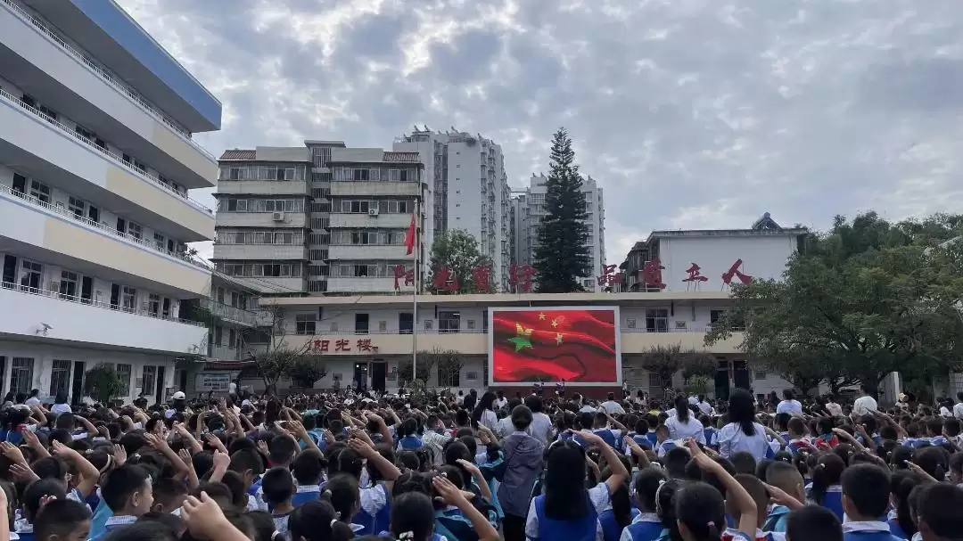 西昌新学期开学，师生奔赴“热辣滚烫”新学年！插图4