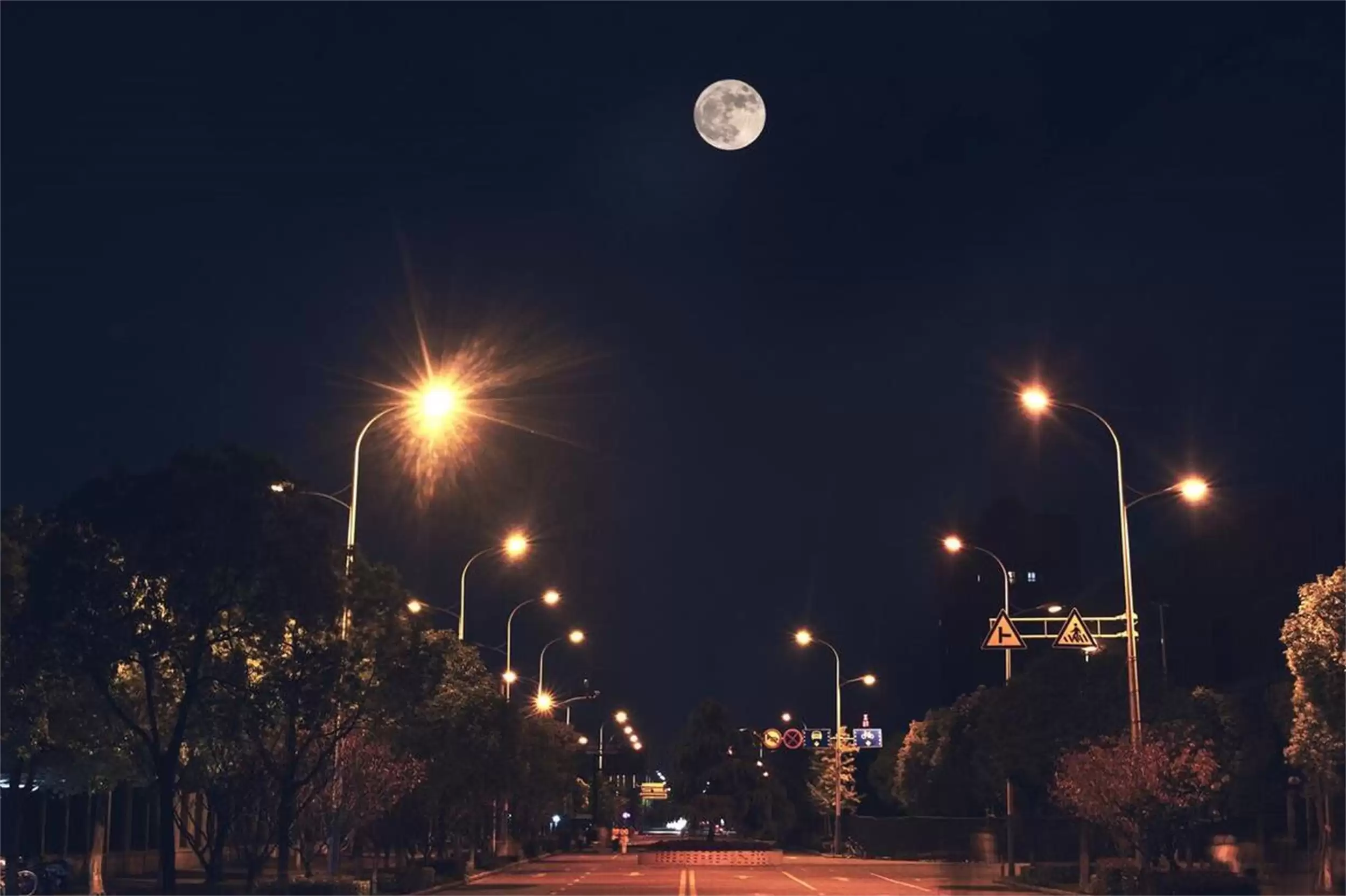 中元节传统禁忌：一不踩二不游等插图7
