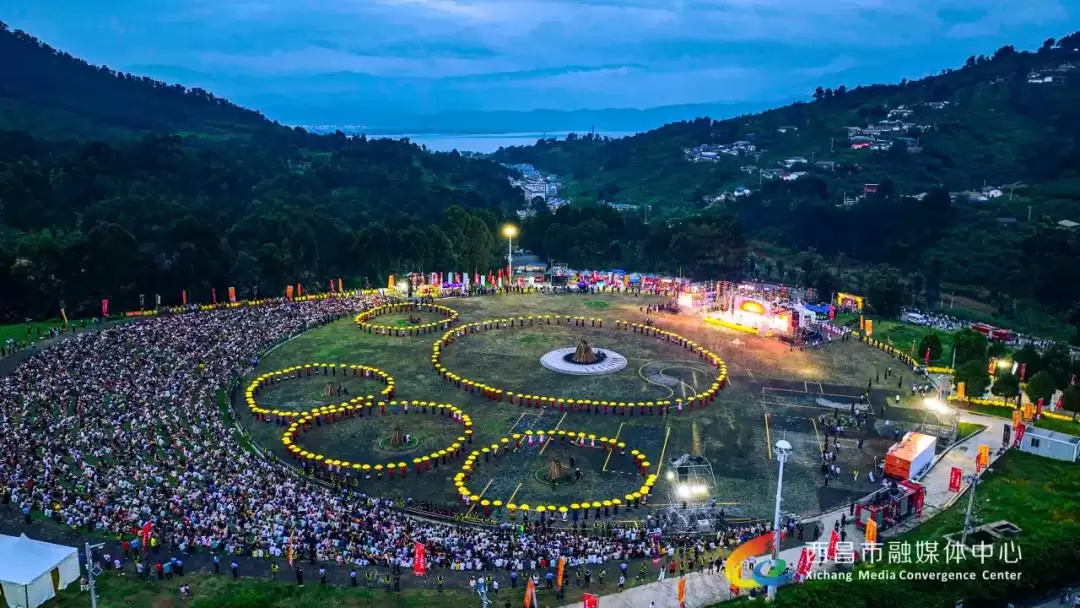 视觉盛宴：2024年凉山彝族火把节精彩画面回顾！插图10