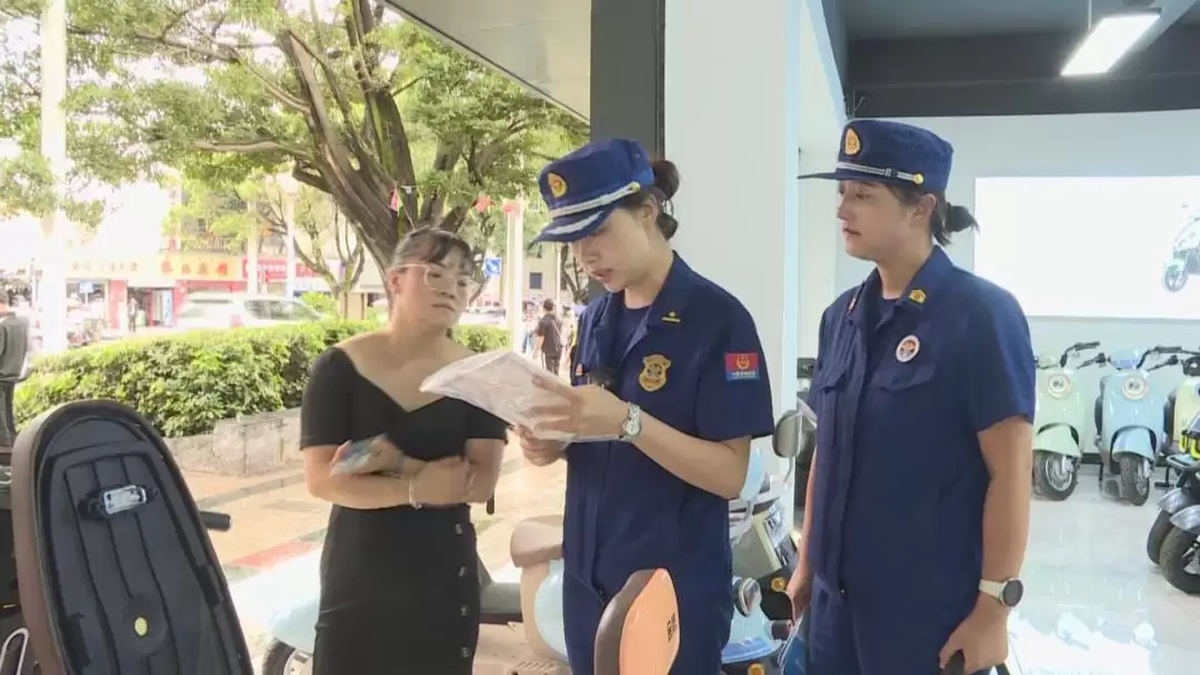 国庆火焰蓝不缺席，坚守保平安诠释青春担当！插图2