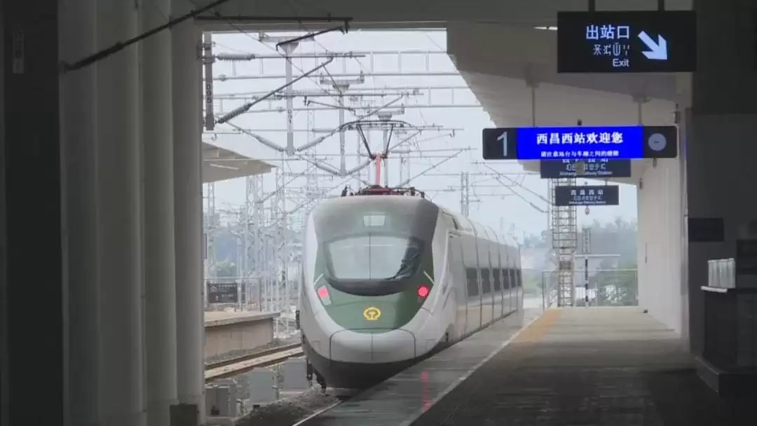 暑期西昌西站日均客流达1.7万人次，返程高峰忙！插图3