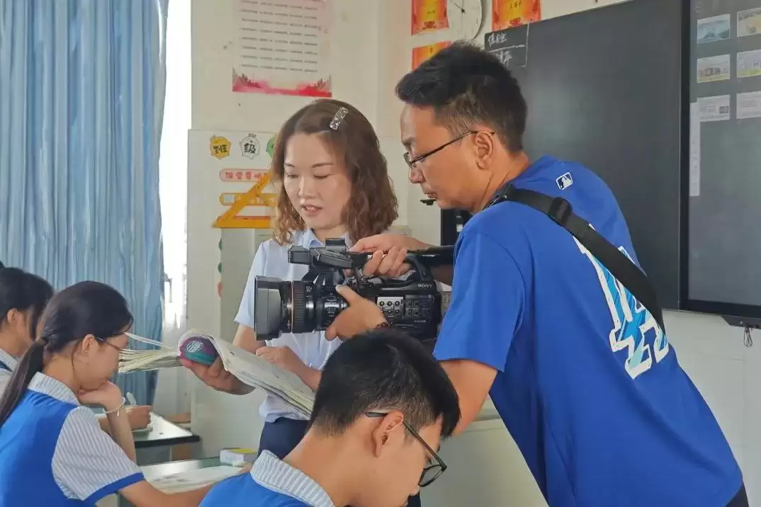 记者节：今日把头条留给西昌默默奉献的记者们！插图6