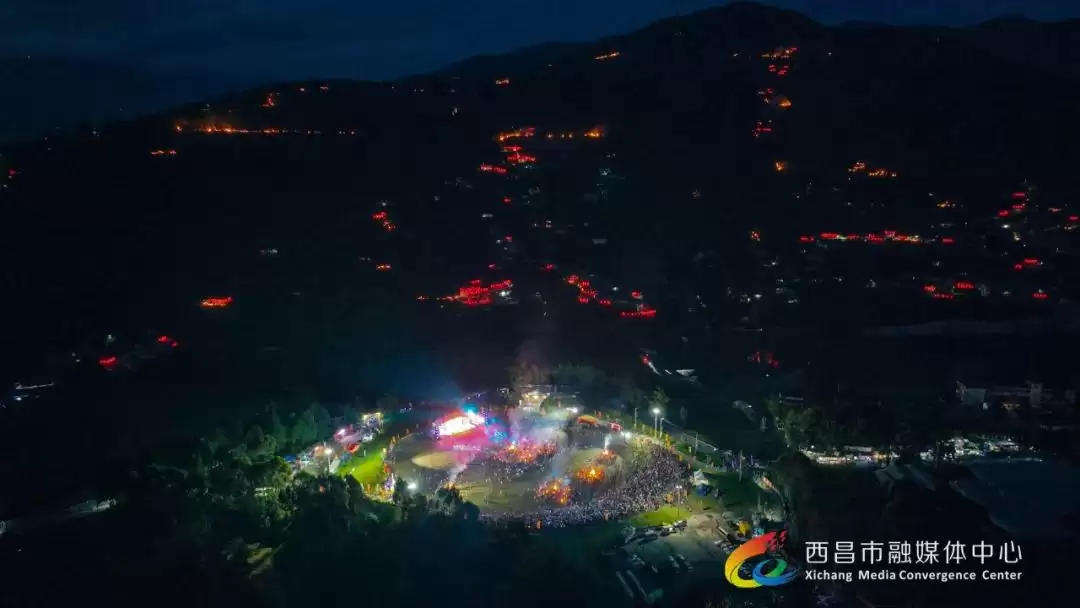 视觉盛宴：2024年凉山彝族火把节精彩画面回顾！插图11