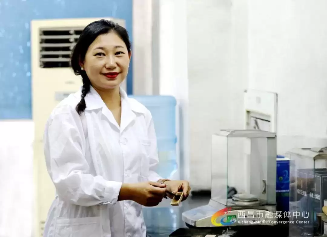 西昌市摄影家协会作品展，钢铁职工风采尽展现！插图2