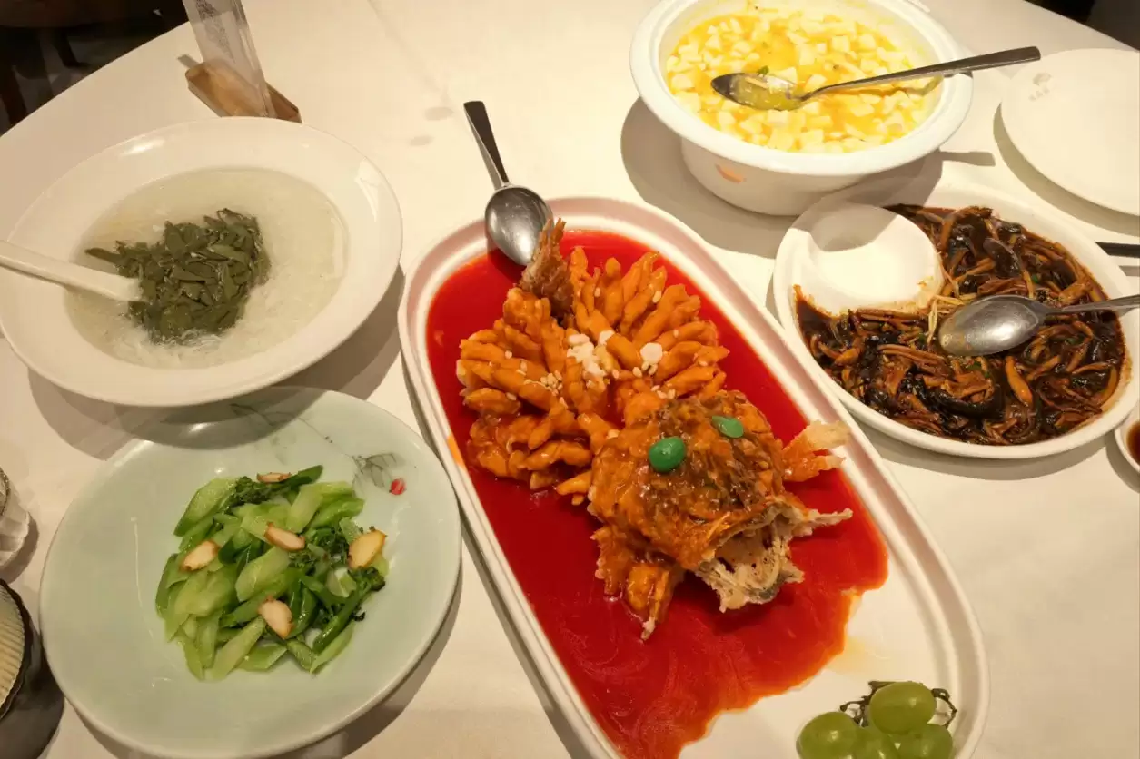 中国10大老字号饭店，金字招牌长盛不衰插图20