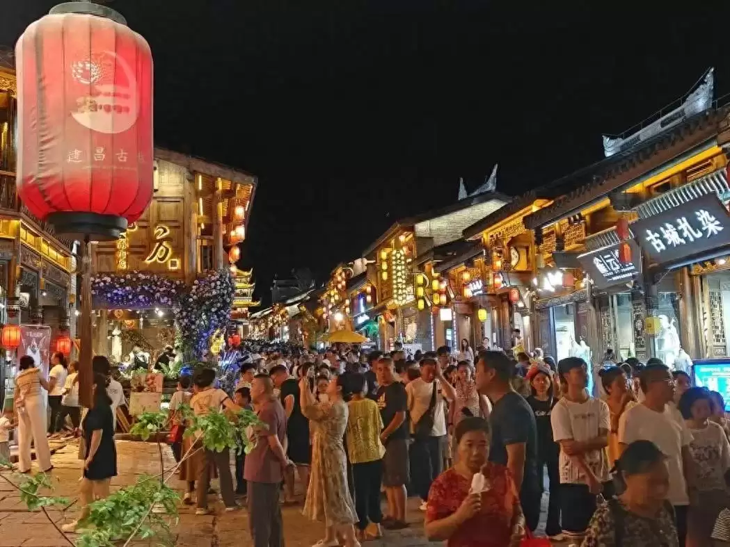 国庆假期过半西昌热度不减,累计接待游客948万!-会东网