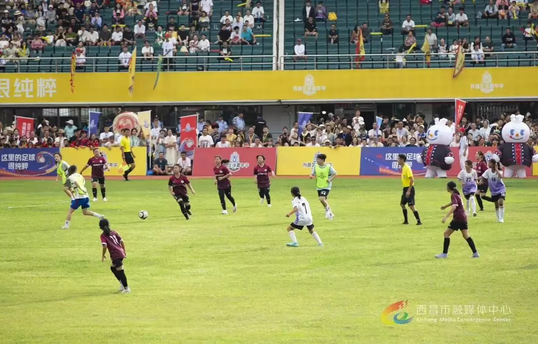 视觉盛宴：2024年凉山彝族火把节精彩画面回顾！插图40