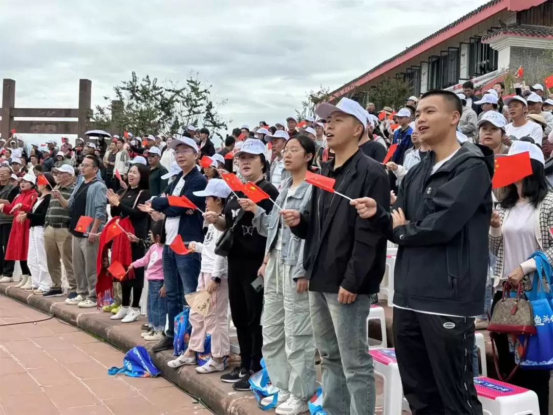 西昌邛海开海节盛大举行，568斤鱼王拍出高价88万！插图11