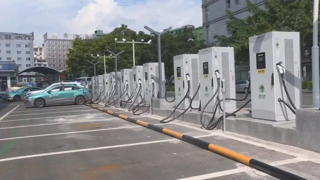 西昌西客站充电站启用，出租车超级快充更高效！插图3