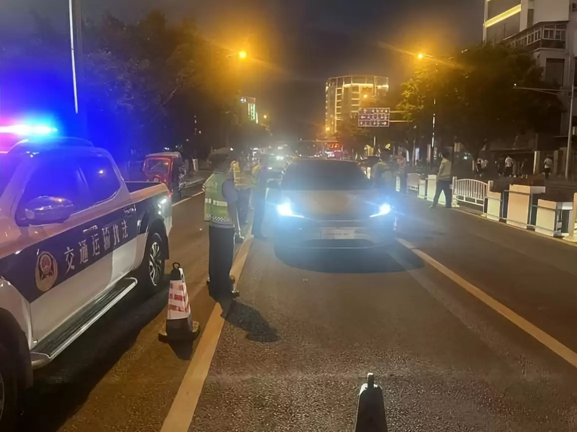 西昌夜间专项整治开展，净化城市道路环境行动！插图1