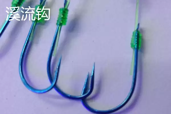 野钓鱼钩选择 (野钓时溪流钩比袖钩是否更具优势)插图1