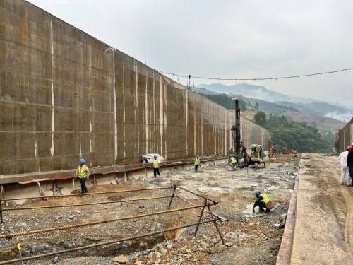 国庆假期，两岔河水库建设者坚守岗位抢工期-会东网