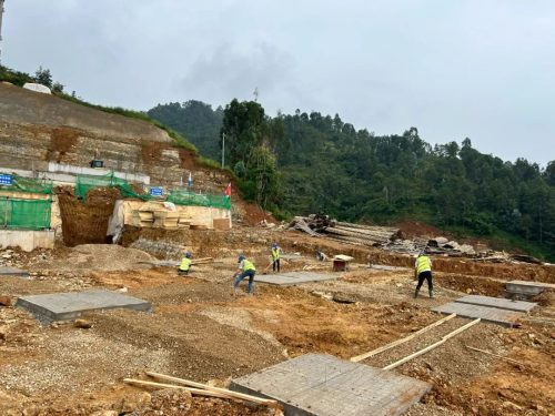 国庆假期,两岔河水库建设者坚守岗位抢工期插图2 国庆假期,两岔河水库建设者坚守岗位抢工期插图2
