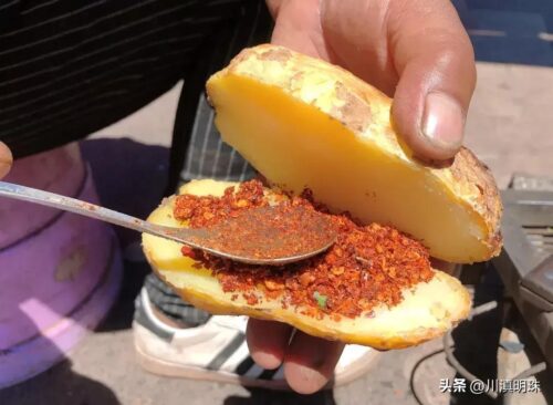 四川著名小吃 —— 凉山汉堡-会东网