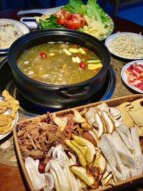 云南美食探秘：十大经典名菜，舌尖上的彩云之南插图3