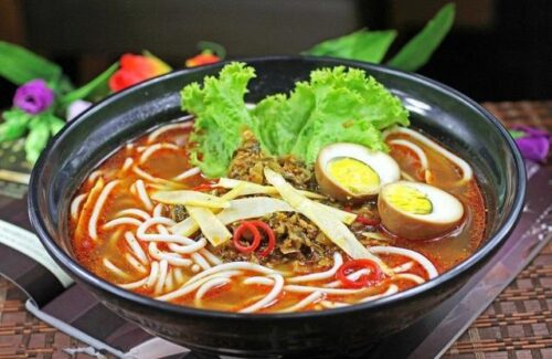 云南十大小吃：品味地道云南风味，探寻传统美食魅力插图3
