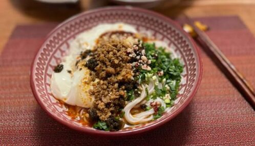 云南美食探索：十大经典小吃，唤醒你的味蕾记忆插图8