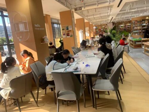 会东新华书店全新升级试营业，打造阅读 “理想国”插图2