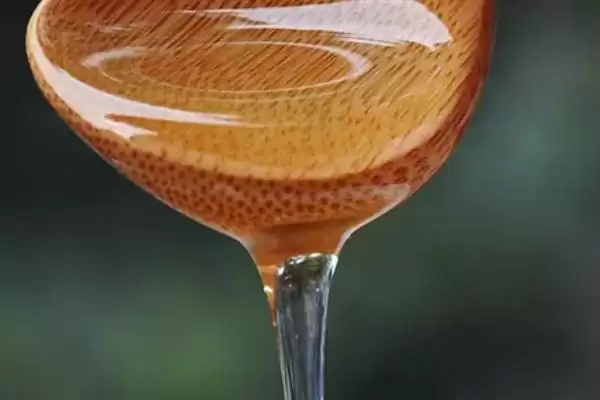槐花蜜的价格高的原因，其品质优良且稀少插图1