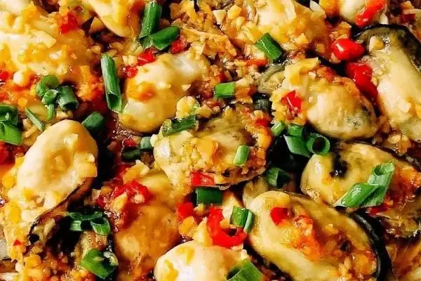 生蚝怎么做才好吃？烹饪生蚝做出美味要掌握哪些烹饪技巧和方法？插图1