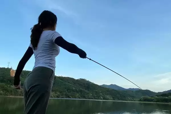 石斑鱼适合什么位置钓？石斑鱼垂钓位置与养鱼关键细节？插图2