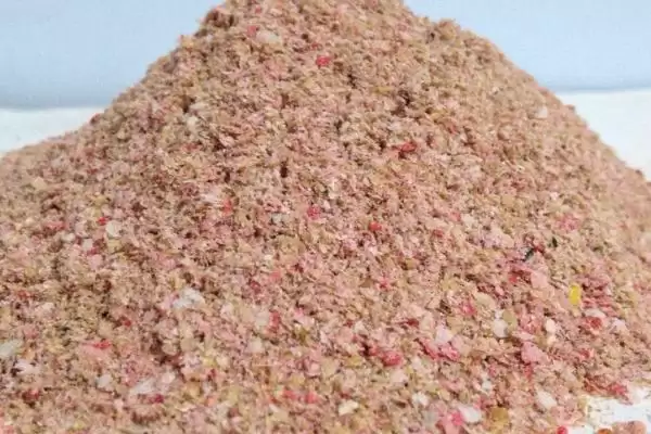野钓鲫鱼用啥商品饵料好？鲫鱼饵料选择与养鱼关键细节？插图7