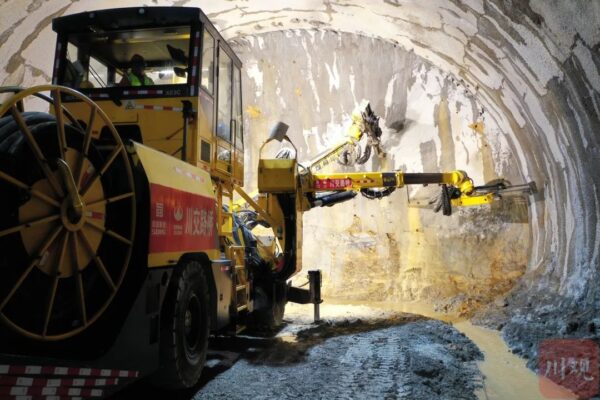 宜攀高速 “咽喉” 宁会隧道复工，预计 2025 年 10 月贯通-会东网