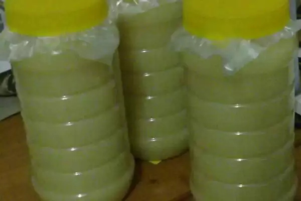 百花蜜和荆条蜜的区别，色泽和口感上略微有点不同插图3