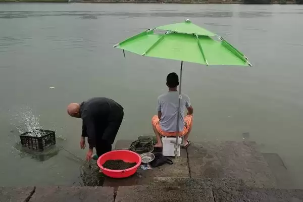 六月份钓鱼的水层选择 ,六月气候条件为何适合钓浮？插图1