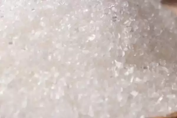 什么气味能让蜜蜂弃巢，烟味会让蜜蜂弃巢插图2
