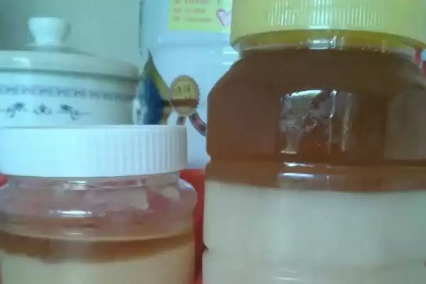 蜂蜜结晶要如何处理，气温升高后可自行恢复插图1