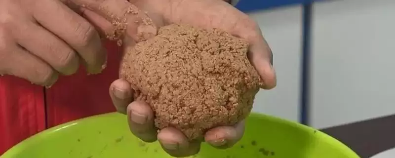 开春野钓鲫鱼的饵料配方 ,开春野钓鲫鱼为何用浓腥饵？-会东网