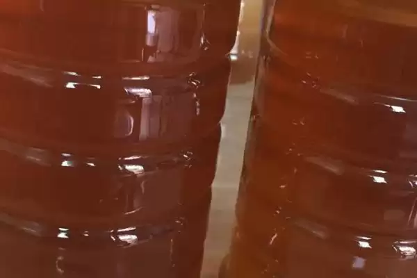 乌桕蜜和荔枝蜜哪个好，后者的色泽和口感都更优插图3