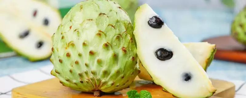 释迦果的吃法,可以榨汁也可以直接食用-会东网