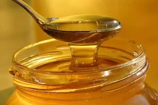 怎么判断蜂蜜里面有没有掺糖，掺糖后的味道和结晶会变插图3