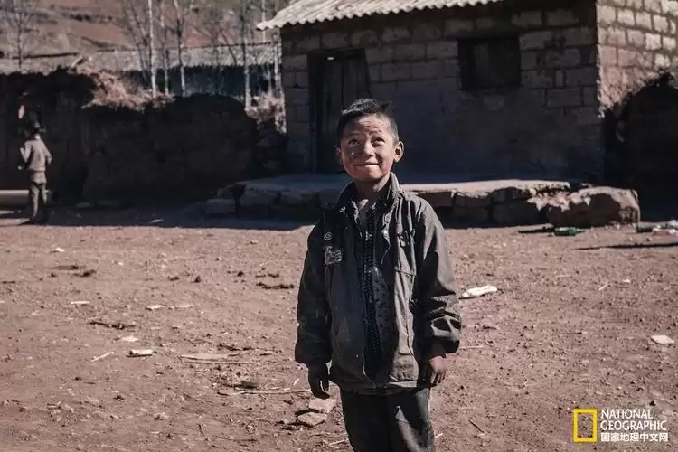 凉山州布拖县孤儿现状调查:他们需要怎样的关爱与帮助?-会东网