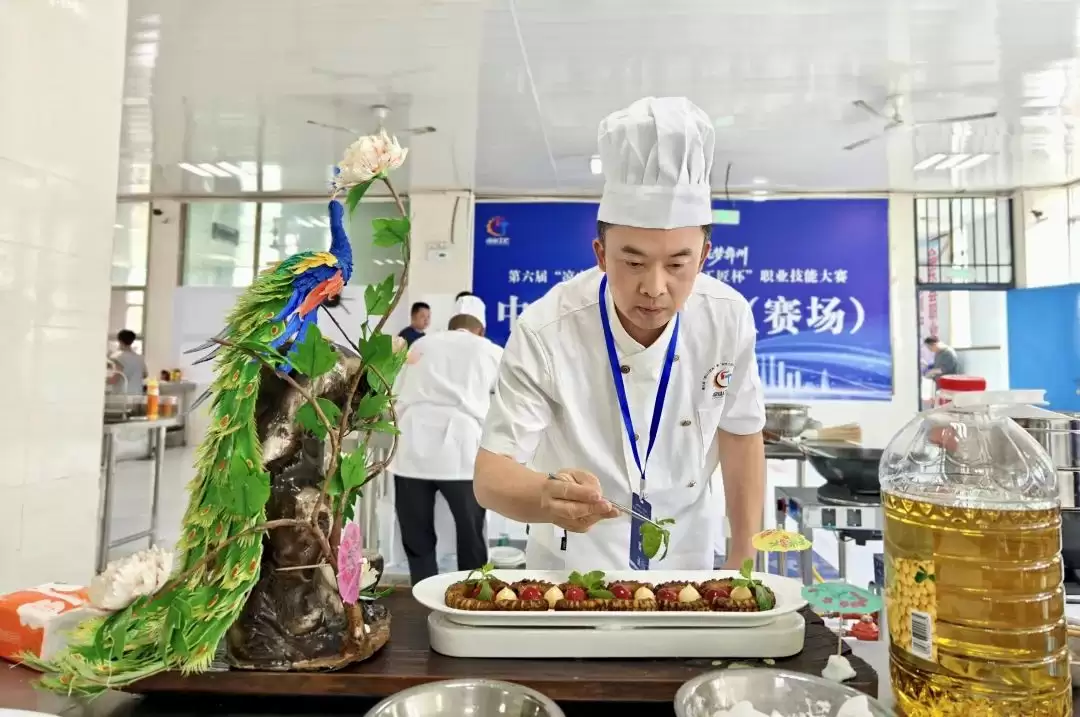 第六届 “凉山工匠杯” 暨 “金叶工匠杯” 职业技能大赛圆满举办插图5 第六届 “凉山工匠杯” 暨 “金叶工匠杯” 职业技能大赛圆满举办插图5