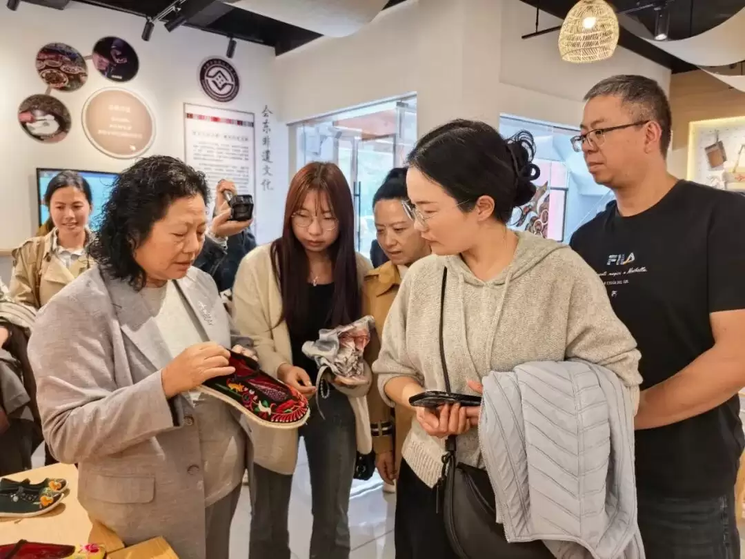 会东县 2025 年小学英语教师 “陌上姜州” 园区研学：融本土文化 探英语教学新径-会东网