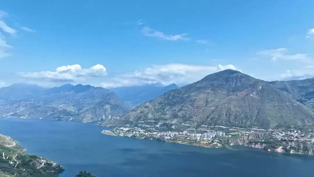 冬日避寒新宠！大崇镇凭暖冬气候与贴心服务，激活 “暖冬经济” 引房车候鸟-会东网