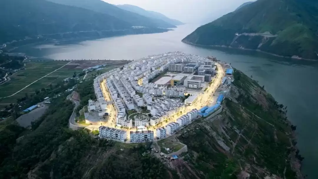 2025 会东 “双黑” 美食节来袭，云闪付消费券疯狂撒钱，大崇溜姑到底有多好玩？插图1