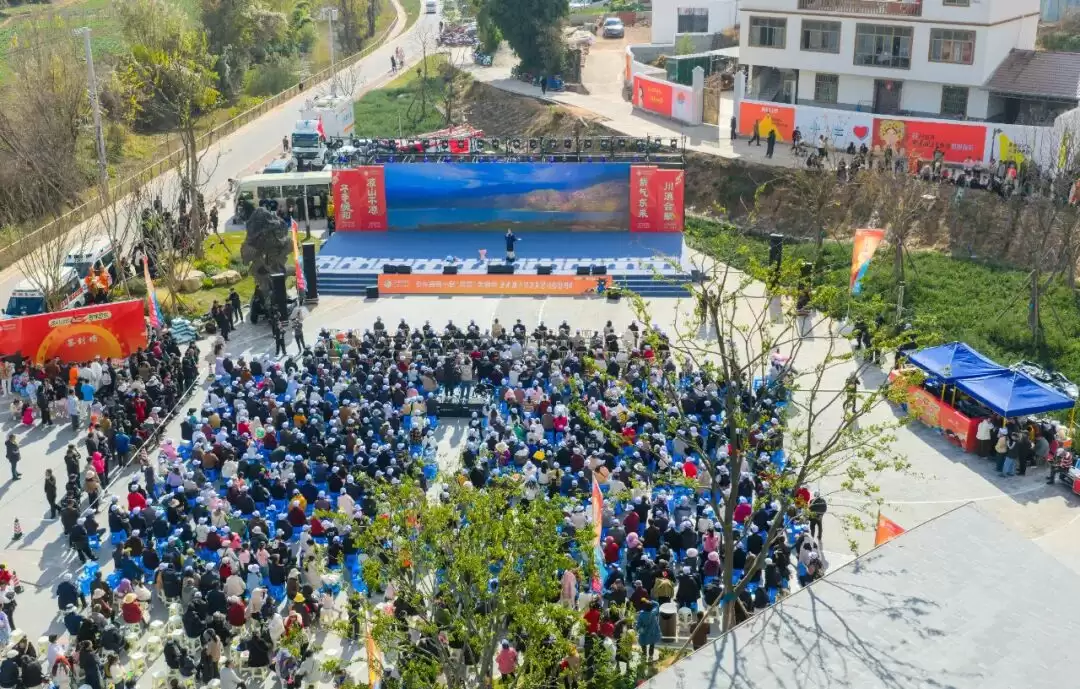 会东县 “多彩欢歌” 惠民演出暨第十届 “双黑” 美食文化季有何亮点?怎样促进文旅融合?-会东网