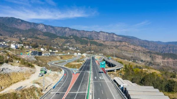 大道如虹 筑梦未来——G4216宁攀高速今日全线通车-会东网